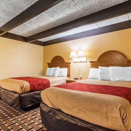 Econo Lodge นิวพาลทซ์ ภายนอก รูปภาพ