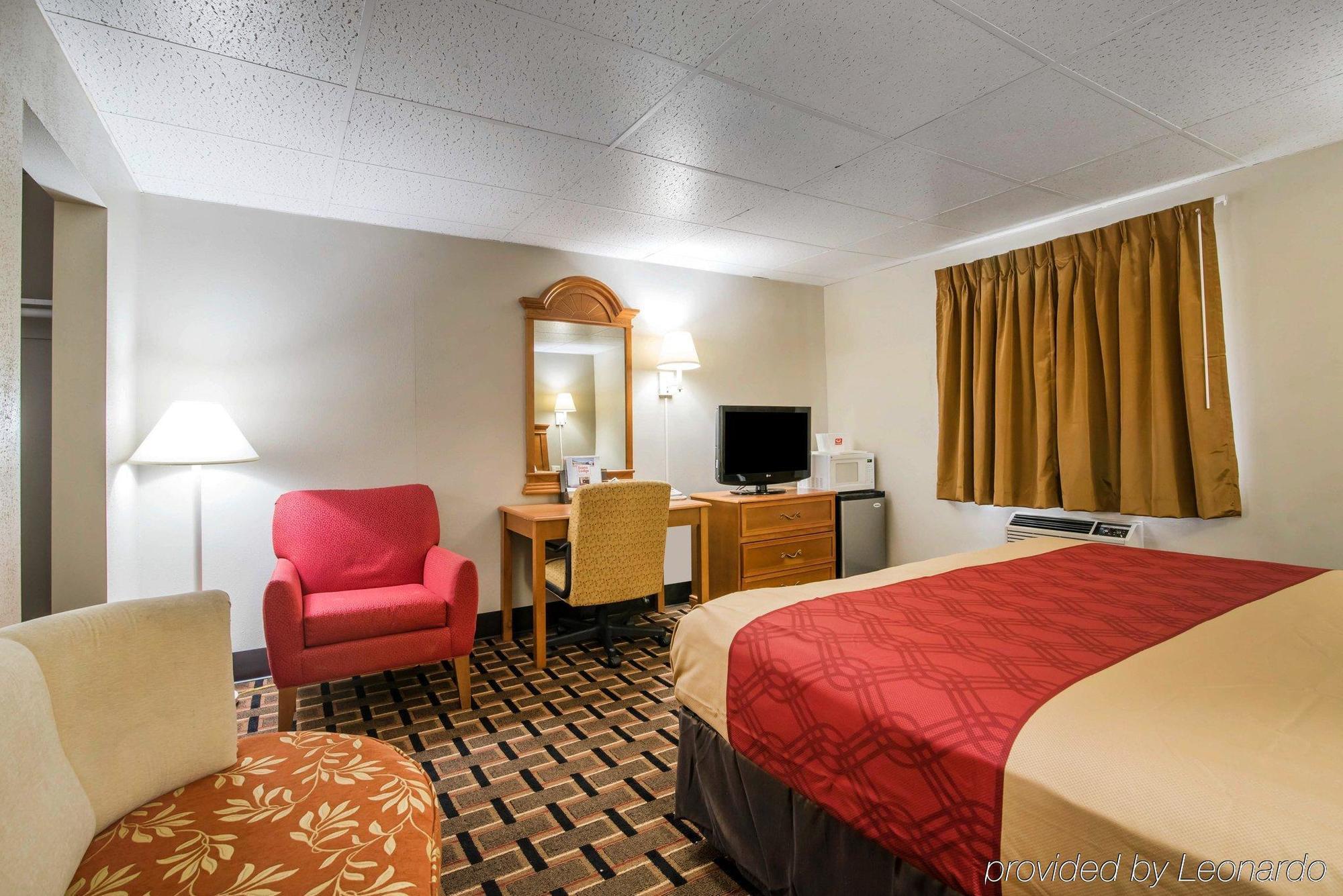 Econo Lodge นิวพาลทซ์ ภายนอก รูปภาพ
