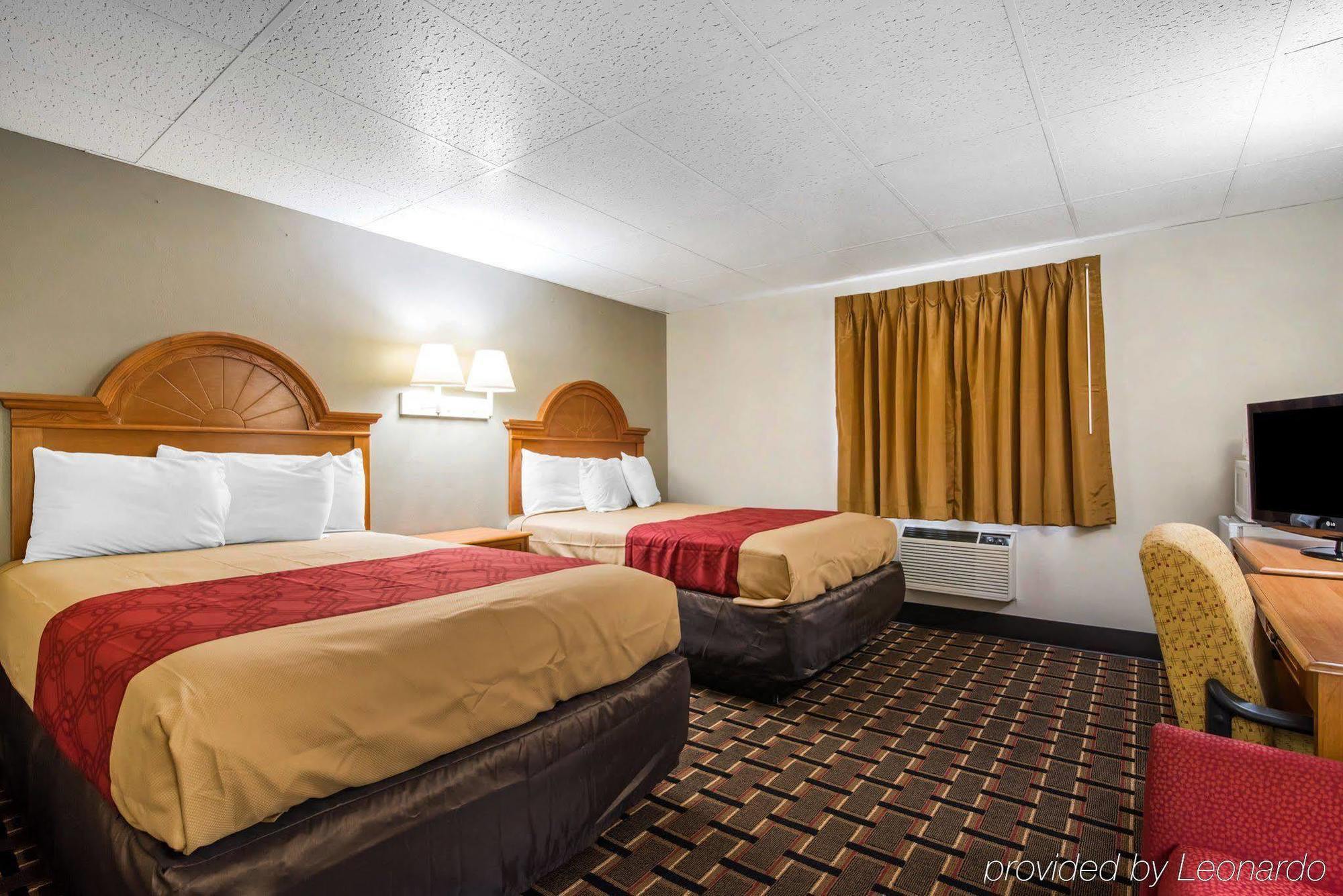 Econo Lodge นิวพาลทซ์ ภายนอก รูปภาพ