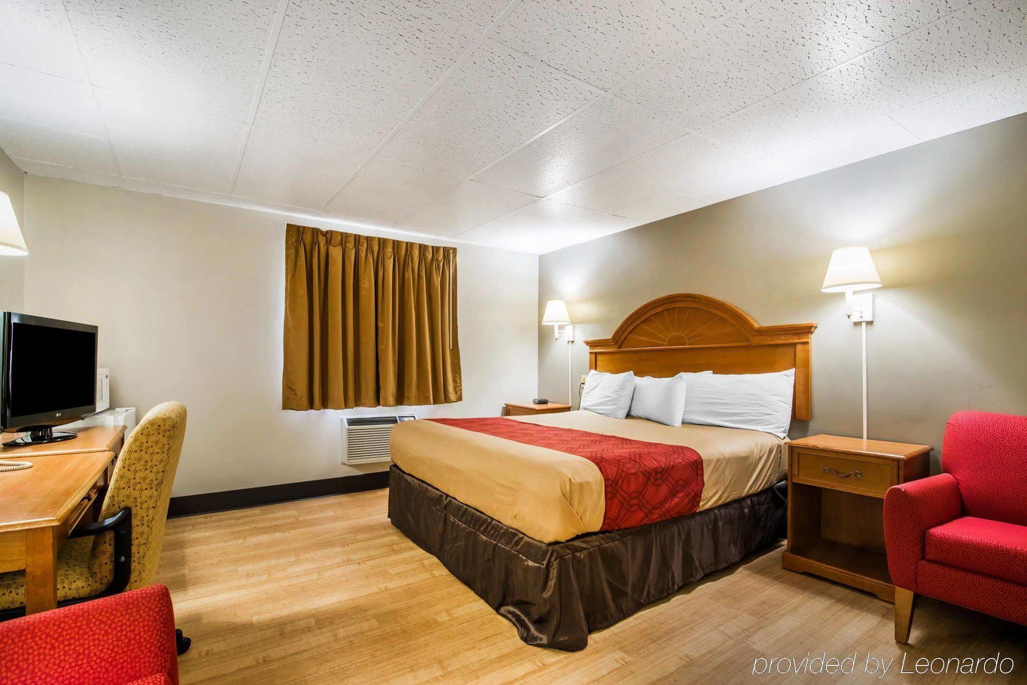 Econo Lodge นิวพาลทซ์ ภายนอก รูปภาพ