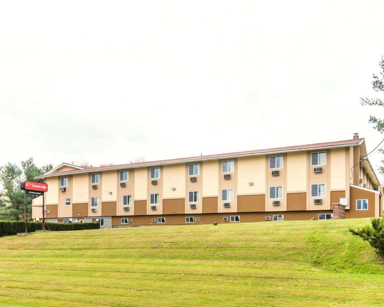Econo Lodge นิวพาลทซ์ ภายนอก รูปภาพ
