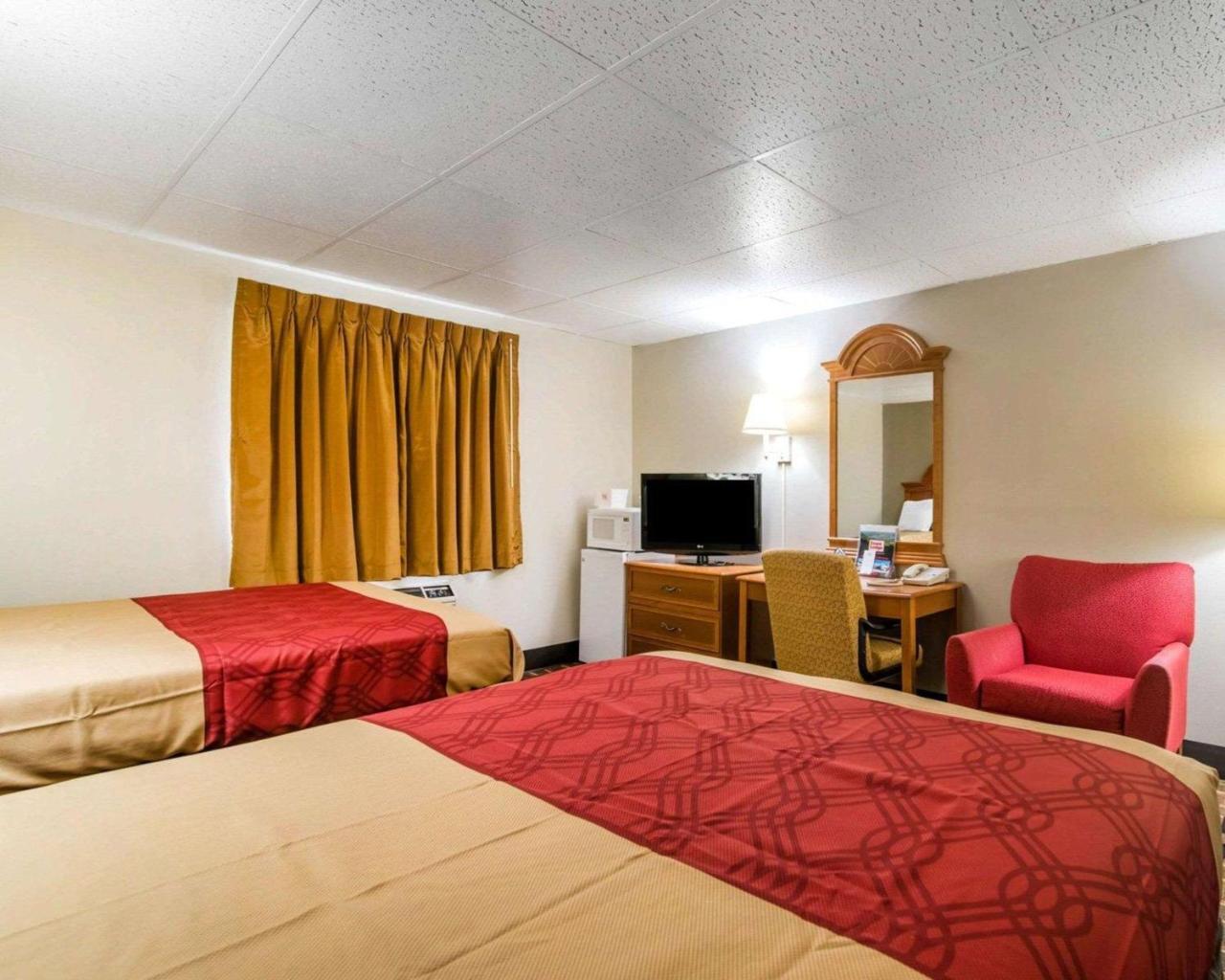 Econo Lodge นิวพาลทซ์ ภายนอก รูปภาพ