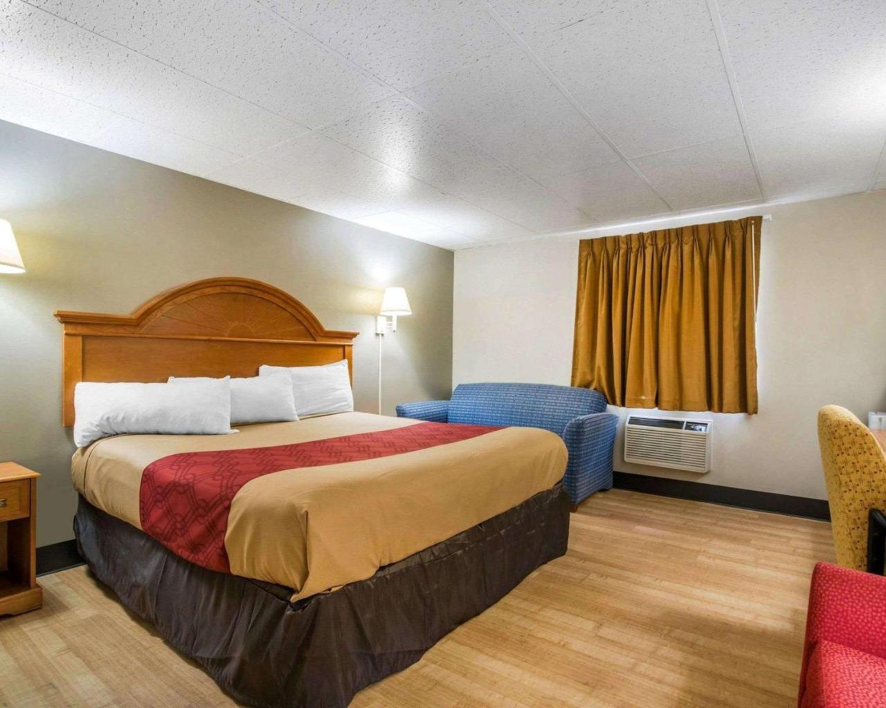 Econo Lodge นิวพาลทซ์ ภายนอก รูปภาพ